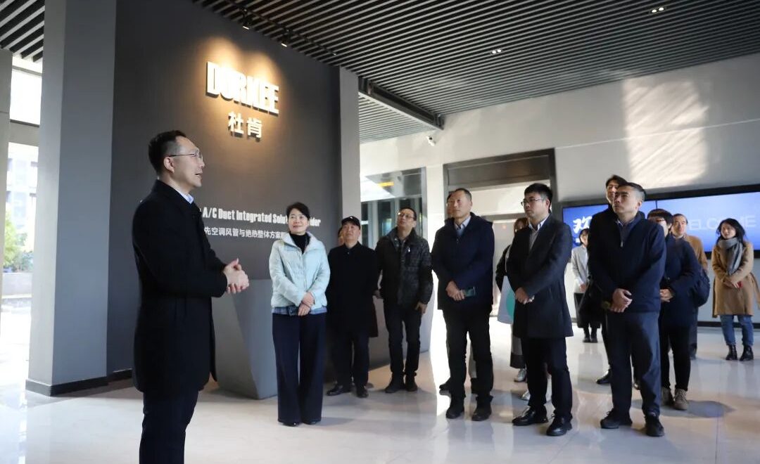 人生就是博集团金海丰先生做外商企业做解说决